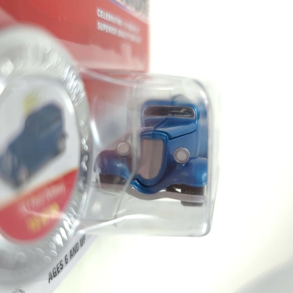 Johnny Lightning Limited Anniversary '33 Ford Delivery 1:64 - Picture 8 of 12